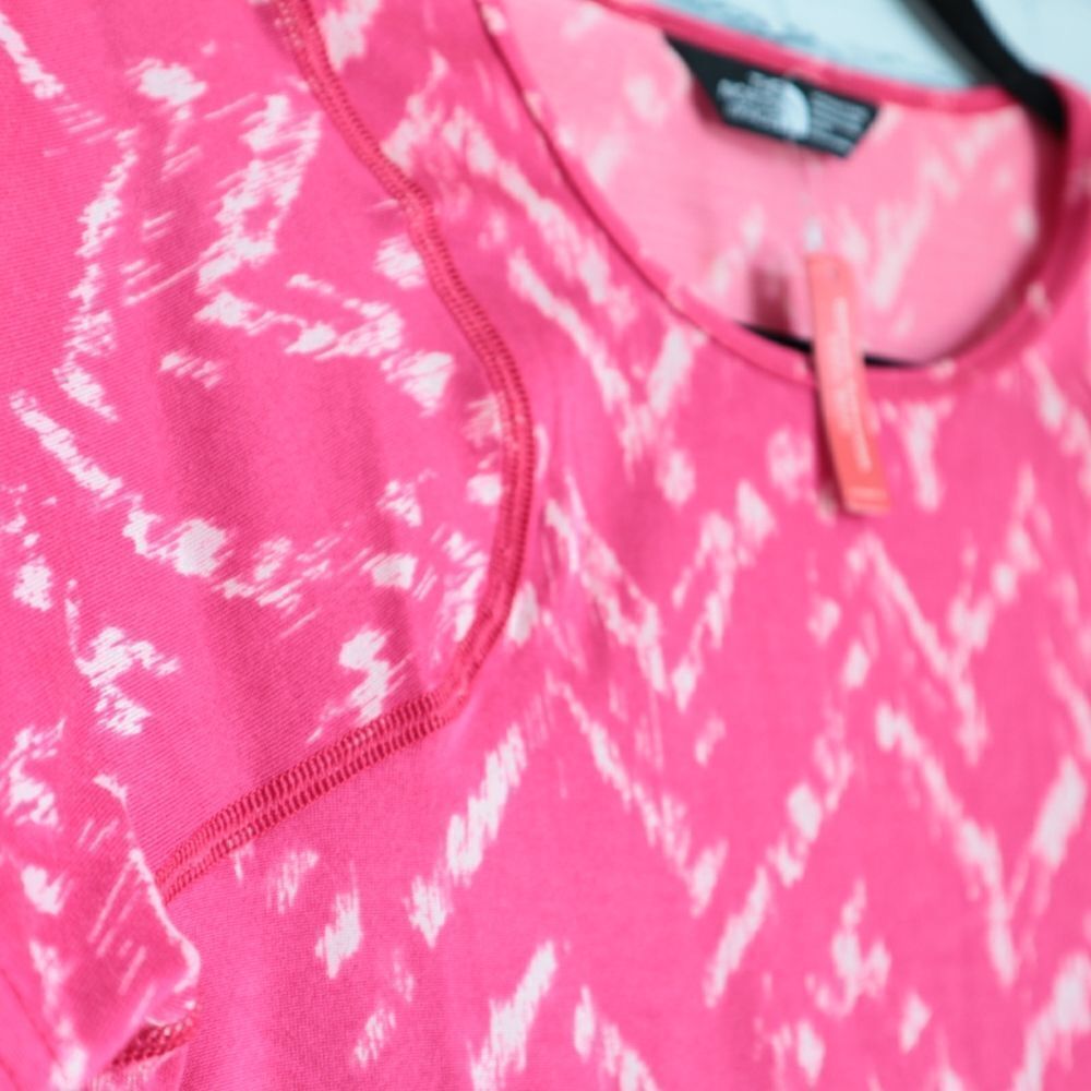 NEW The North Face pink  t-shirt size M - Picture 4 of 7